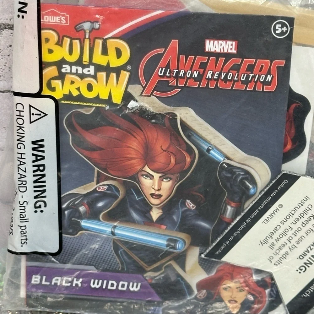 Marvel Avengers Ultron Revolution BLACK WIDOW Lowe's Build & Grow Wood Kit NEW